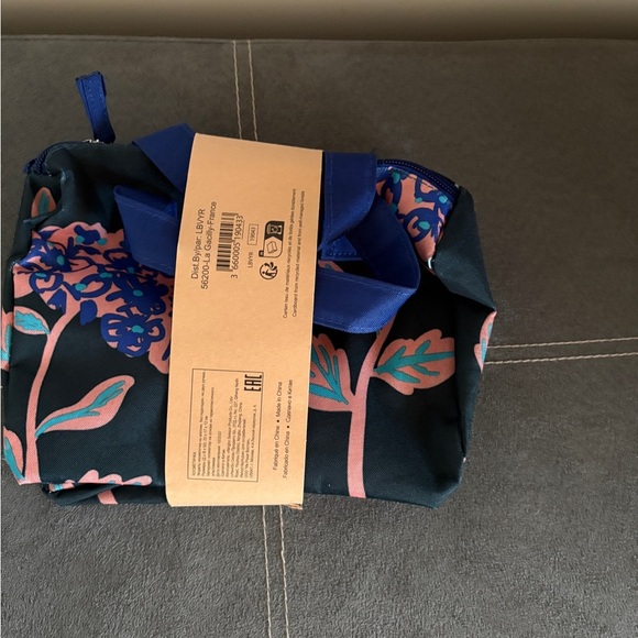 Lot of 2 Cosmetic Bags Renuar Black and Gold Cutout and Black Floral - Picture 6 of 6